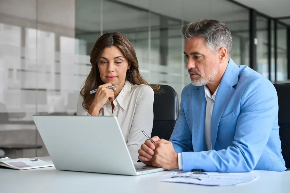 what is hr management software 